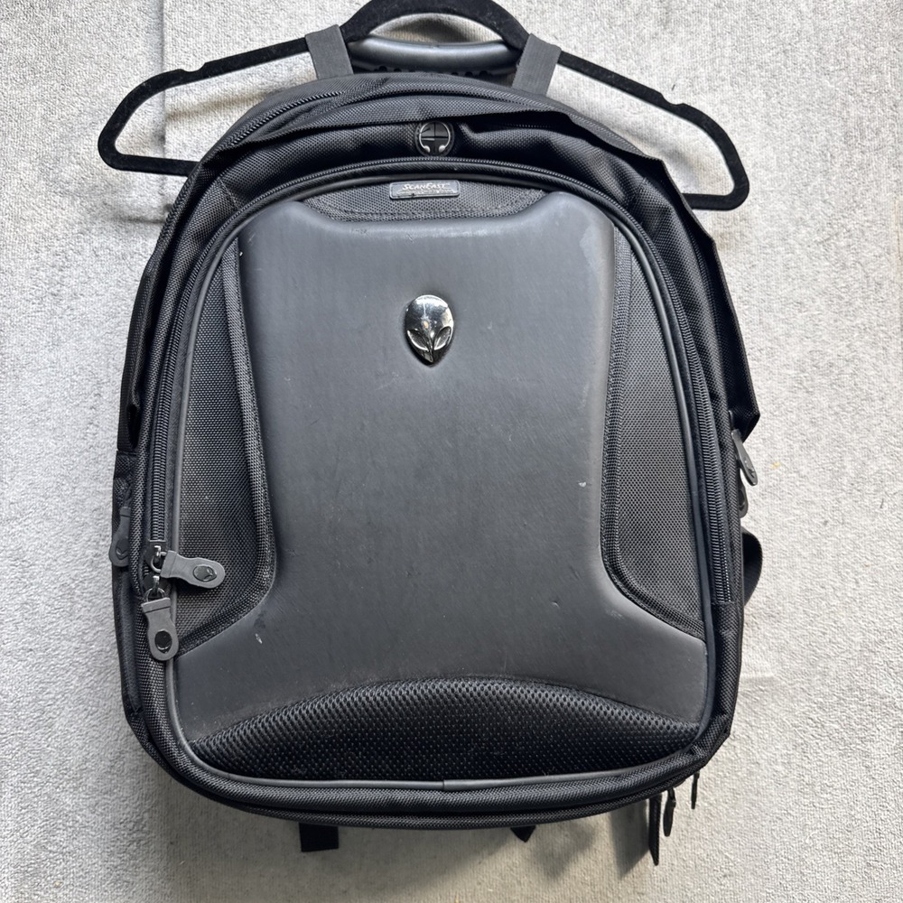Alienware ScanFast AWBP-14 Gaming Laptop Backpack Black Hard Shell TSA Friendly